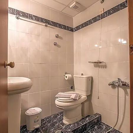 Steni Hotel Katheni